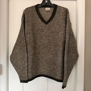 Coldwater Creek Men's V-Neck Sweater - Dark Green and Cream